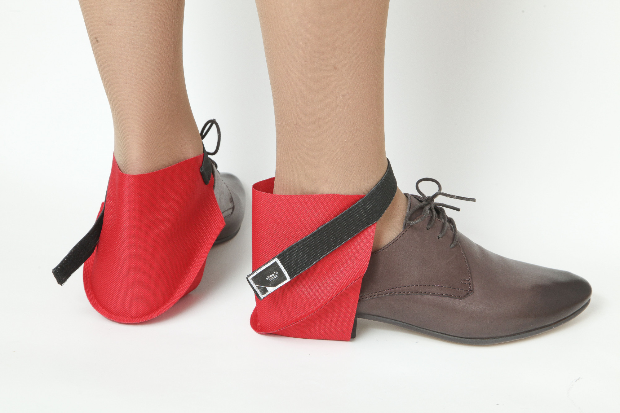 Raudonos batų apsaugos batų porai