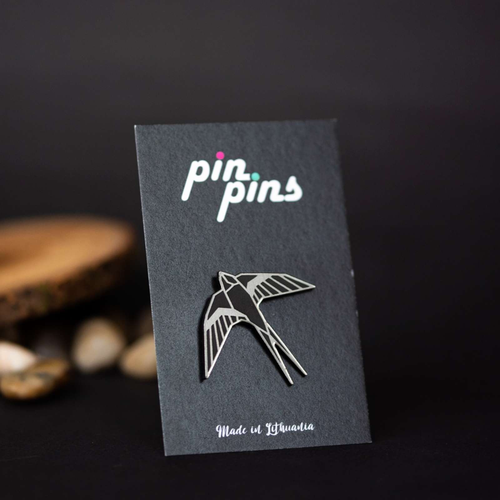 Paukštis Kregždutė! Bird Swallow Geometric Line įsegamas Pin ženkliukas sagė drabužio aksesuaras
