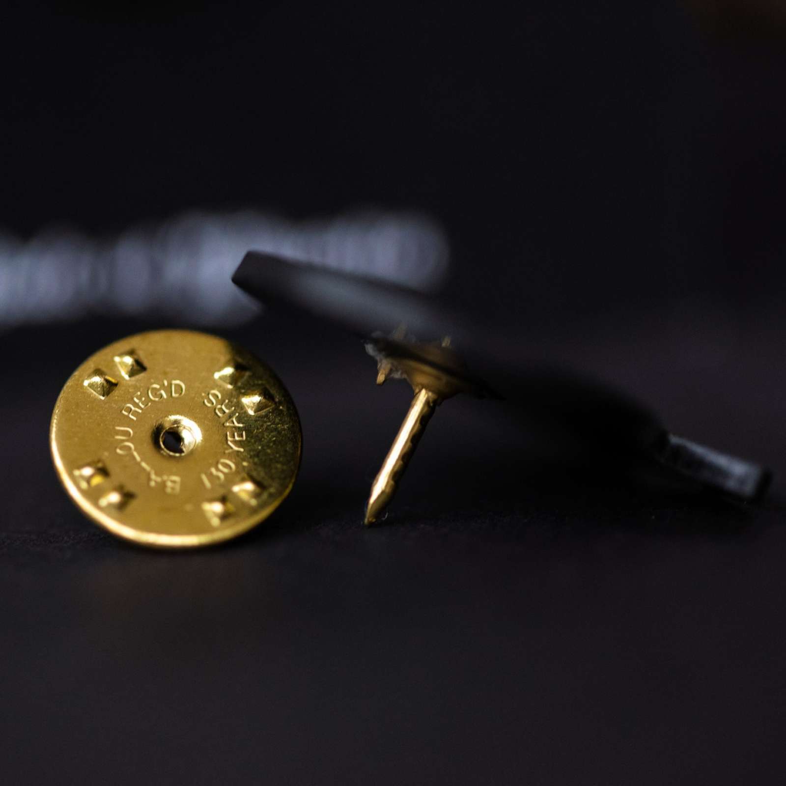 Mergelė zodiakas Pin ženkliukas sagė