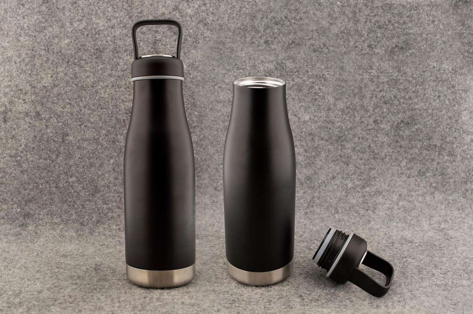 Snaigėmis dekoruota termosinė gertuvė su vardu, 475 ml