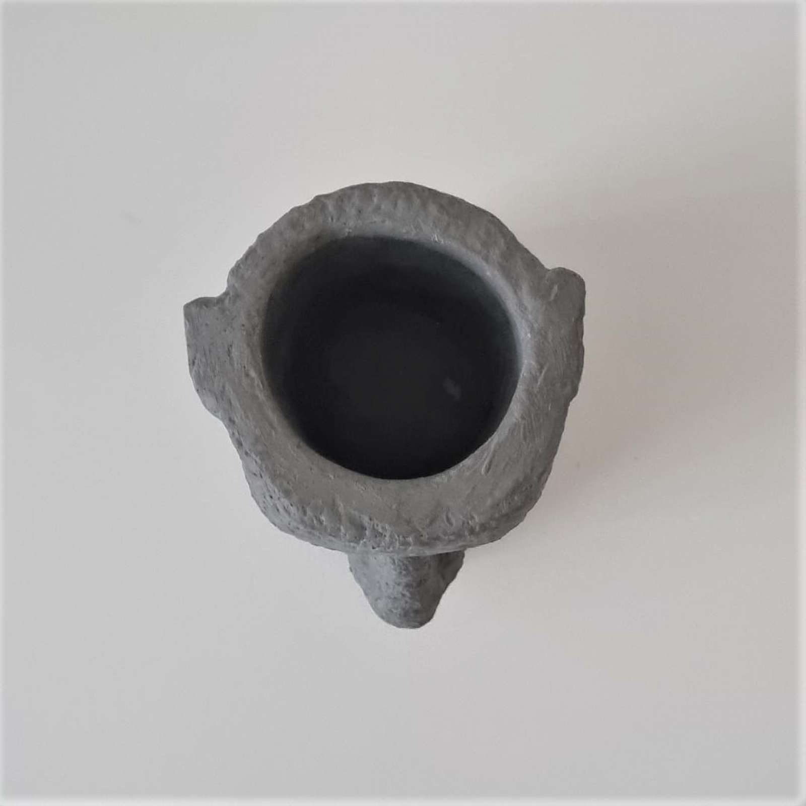 Pieštukinė-vazonas „Moai“