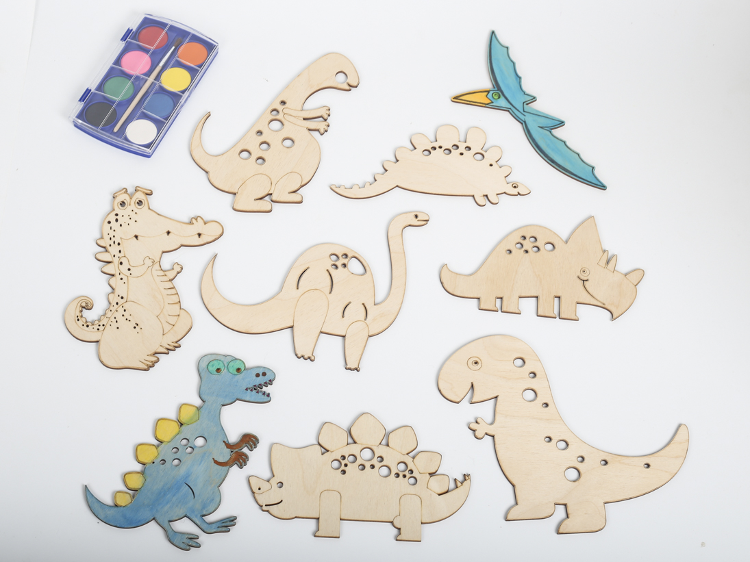 Dinozaurų parkas – nuspalvink ir žaisk su 9-iais mediniais draugais