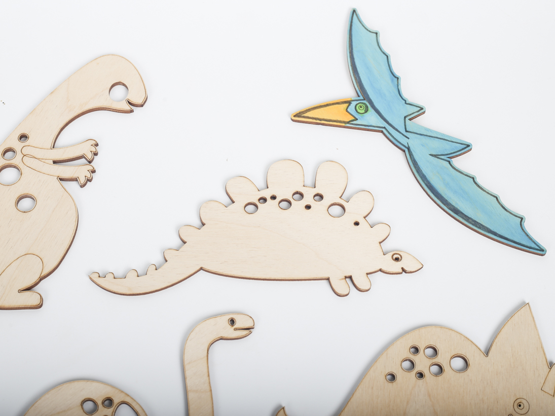 Dinozaurų parkas – nuspalvink ir žaisk su 9-iais mediniais draugais