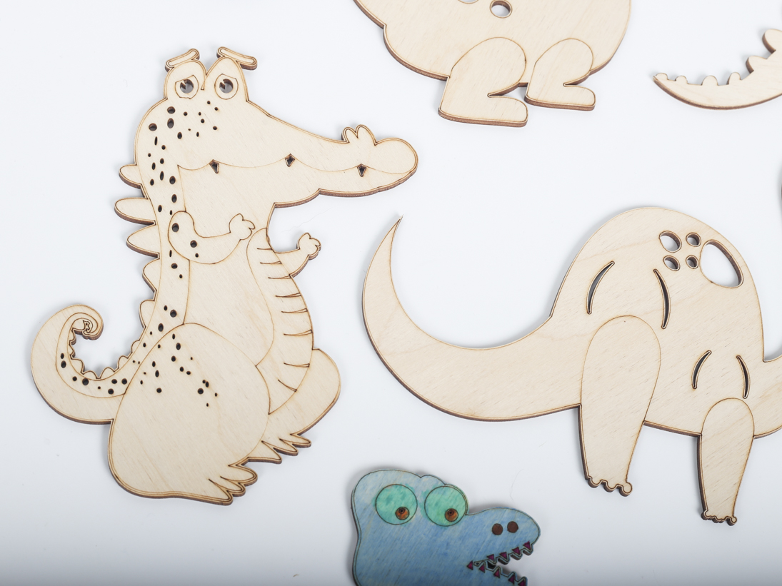 Dinozaurų parkas – nuspalvink ir žaisk su 9-iais mediniais draugais