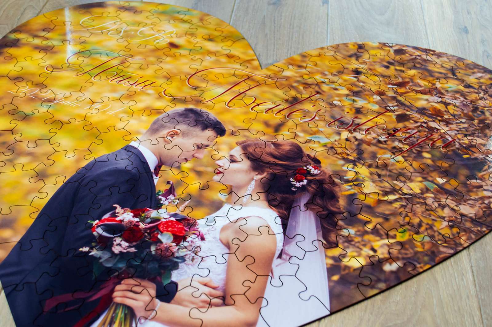 Fotodėlionė ŠIRDELĖ - didelė medinė dėlionė iš Jūsų gražiausios nuotraukos (71x63 cm, 120-520 detalių)