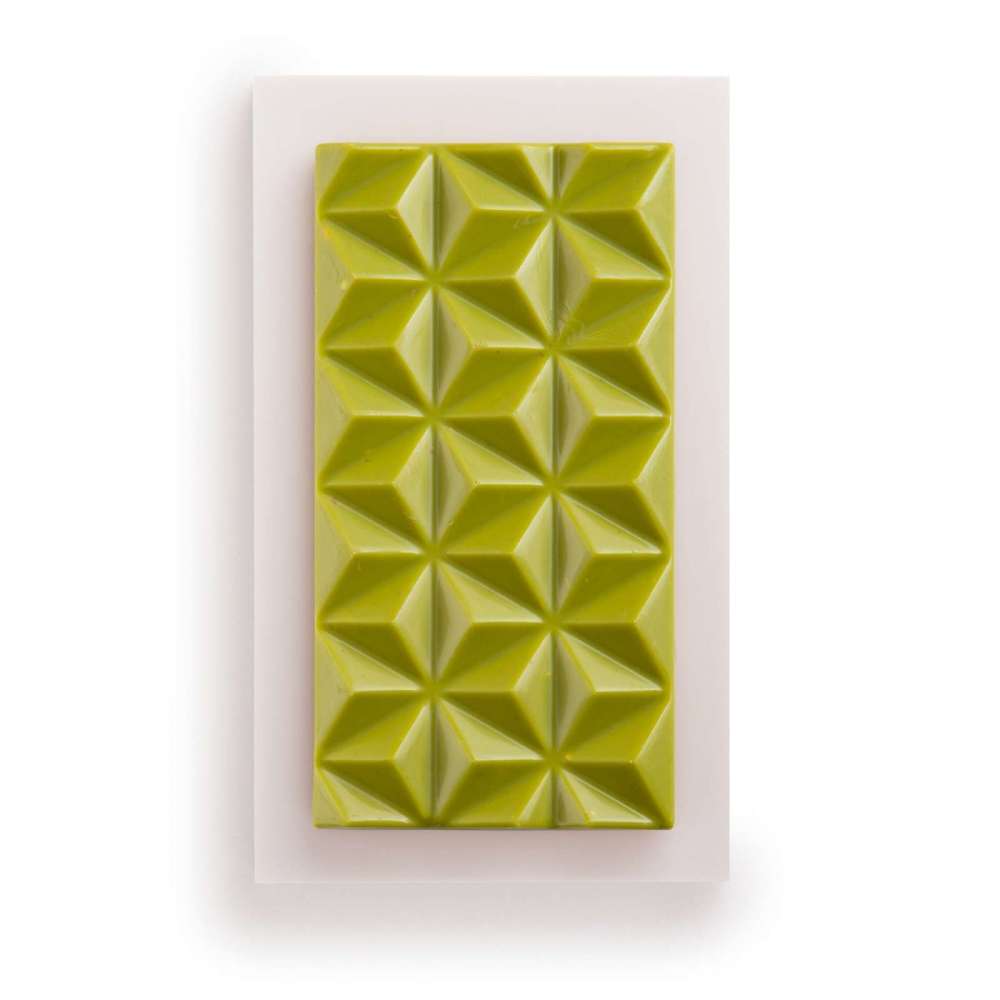 Matcha šokoladas su daigintais grikiais, braškėmis ir laimo traškiais N°1