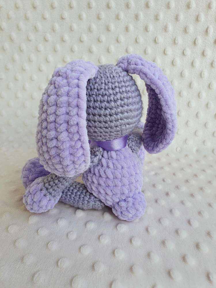 Nerta zuikutė dovanų dėžutėje ,dydis 22 cm