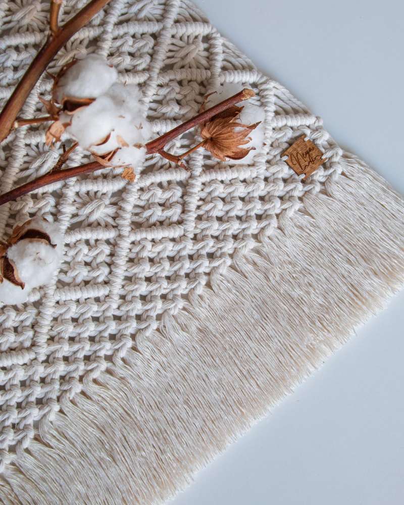 Macrame stalo dekoracija