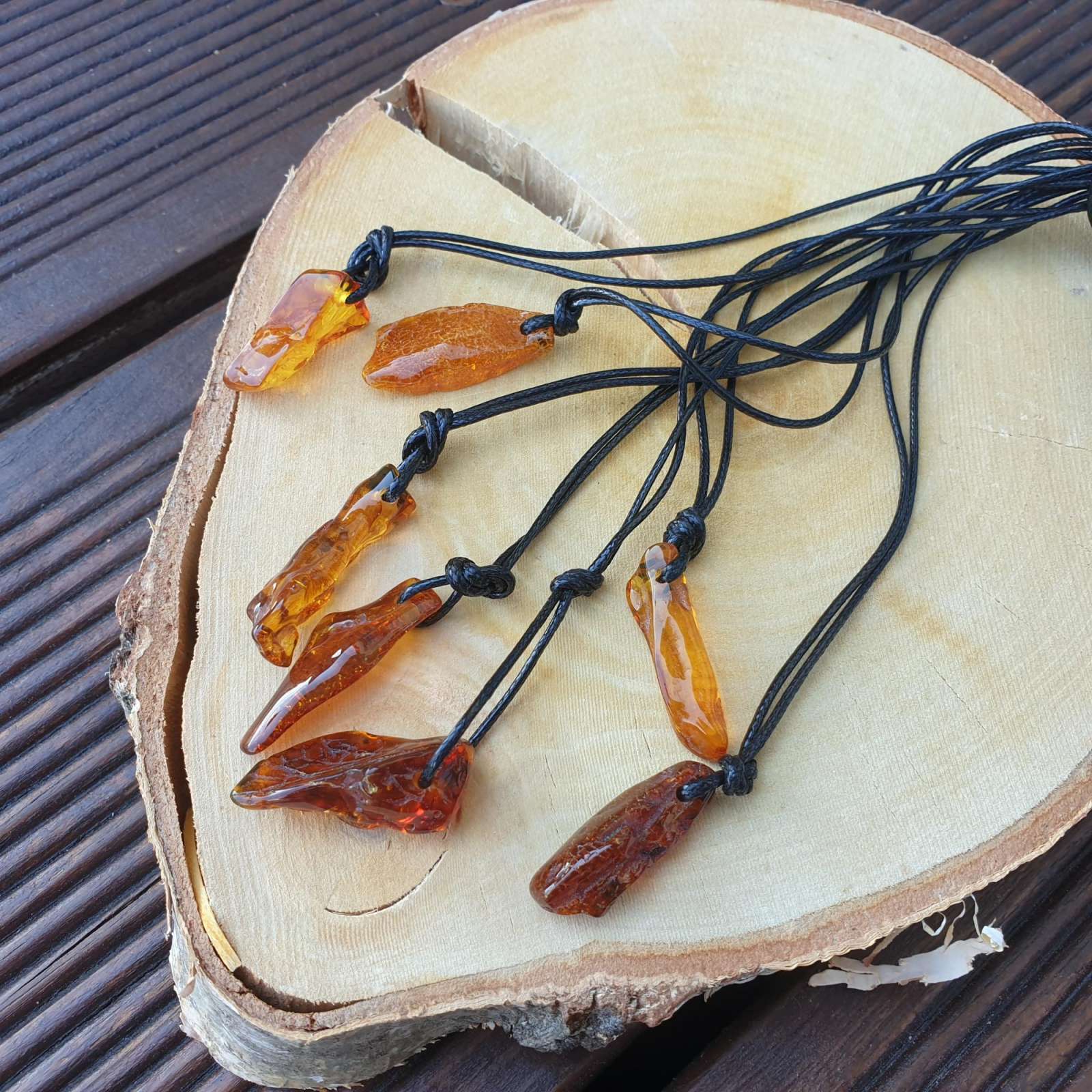Gintarinis pakabukas