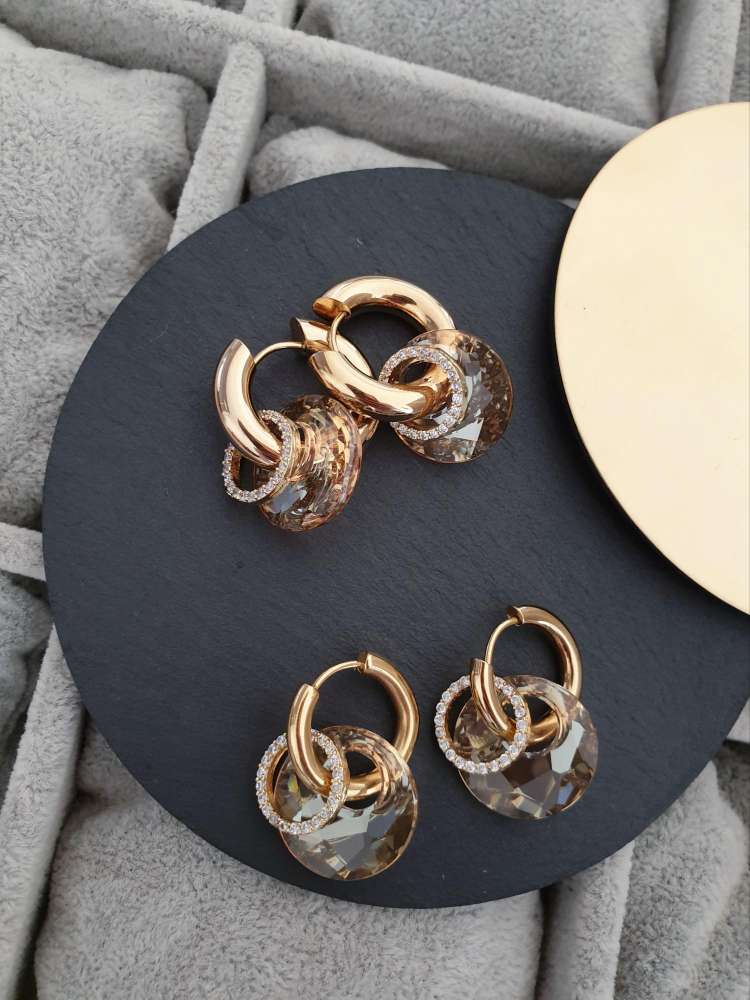 Auskarai su Swarovski kristalais ir cirkonio žiedeliais
