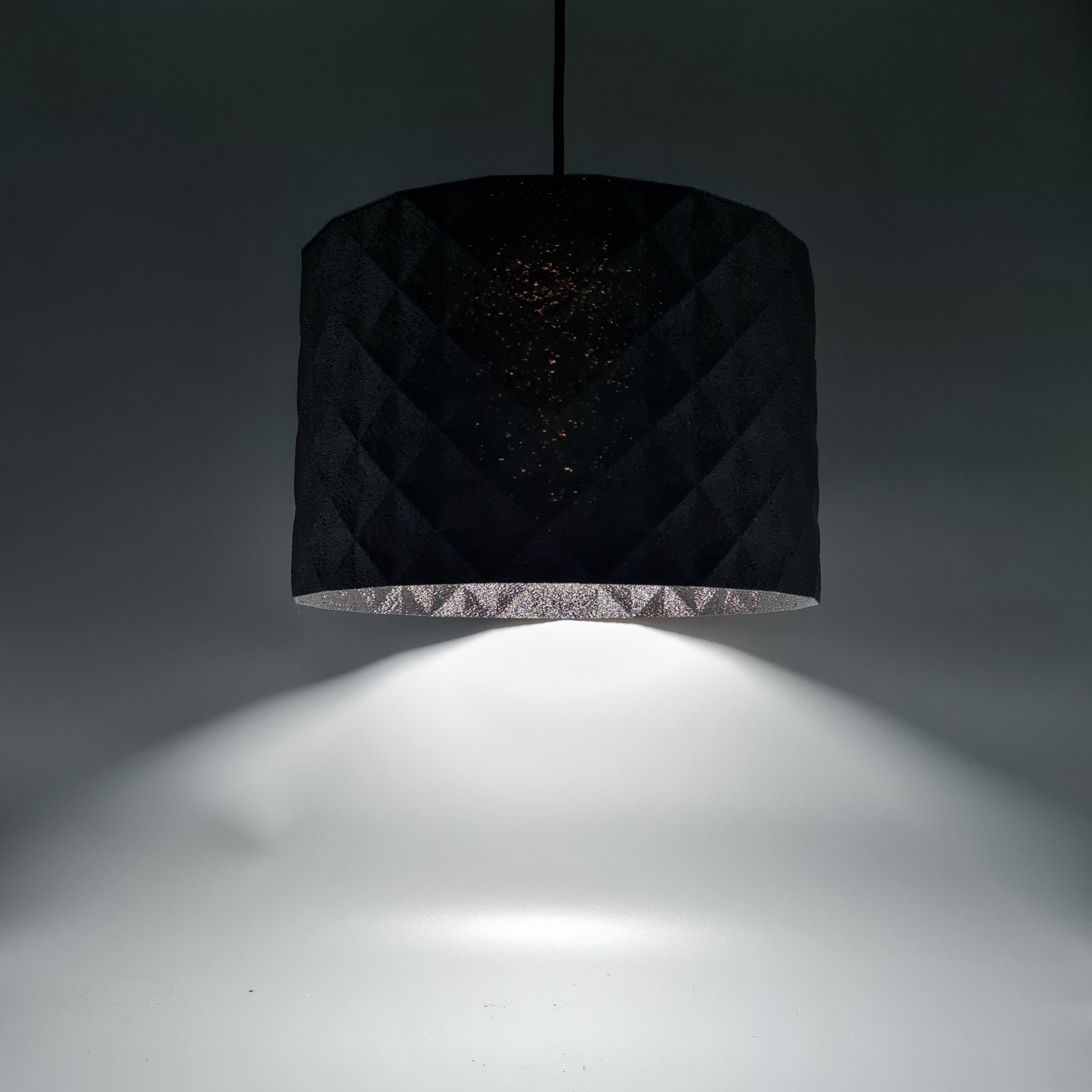 Industrinio stiliaus šviestuvas A03, juoda