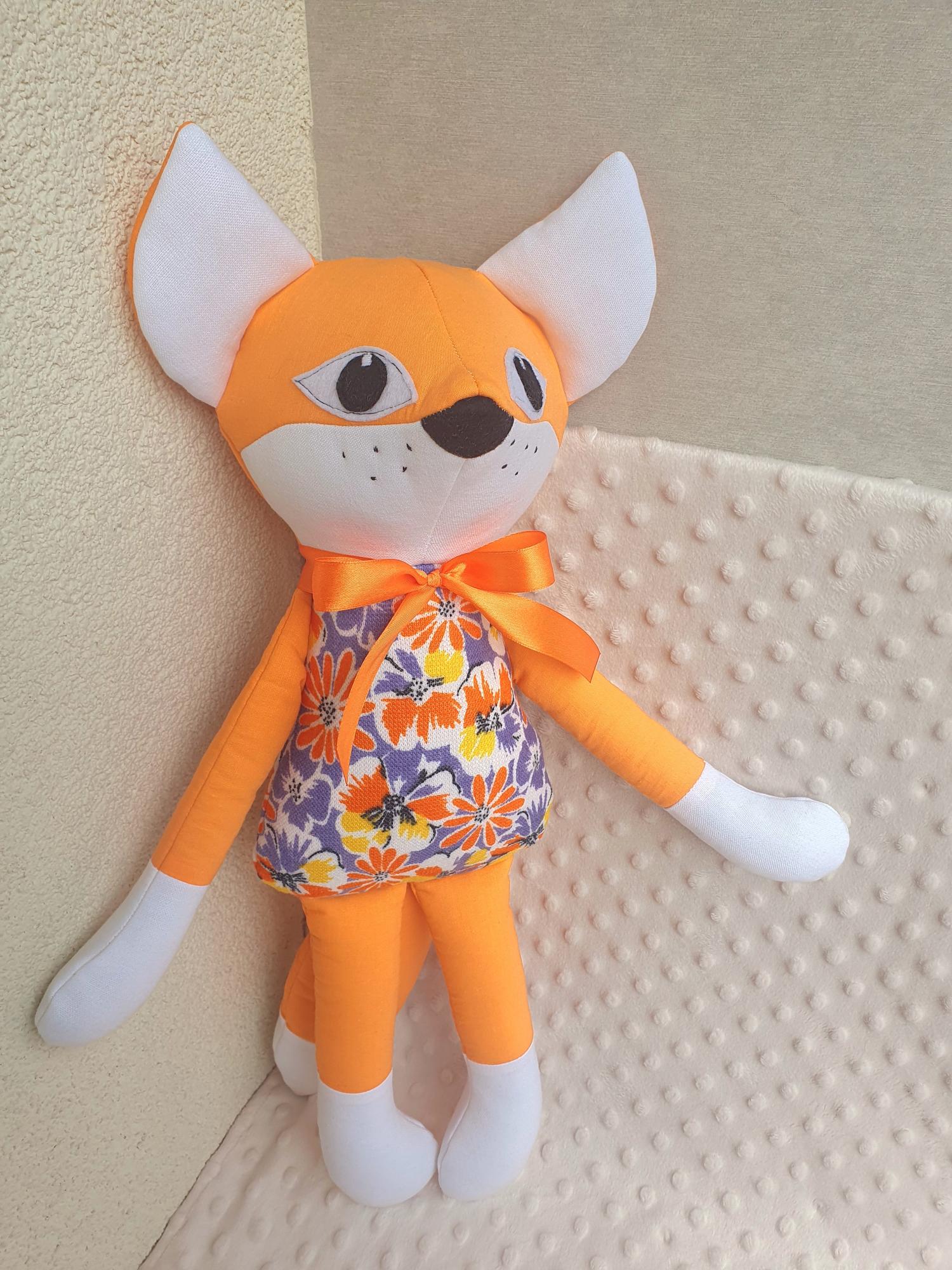 Lapė snapė . Ūgis 48 cm