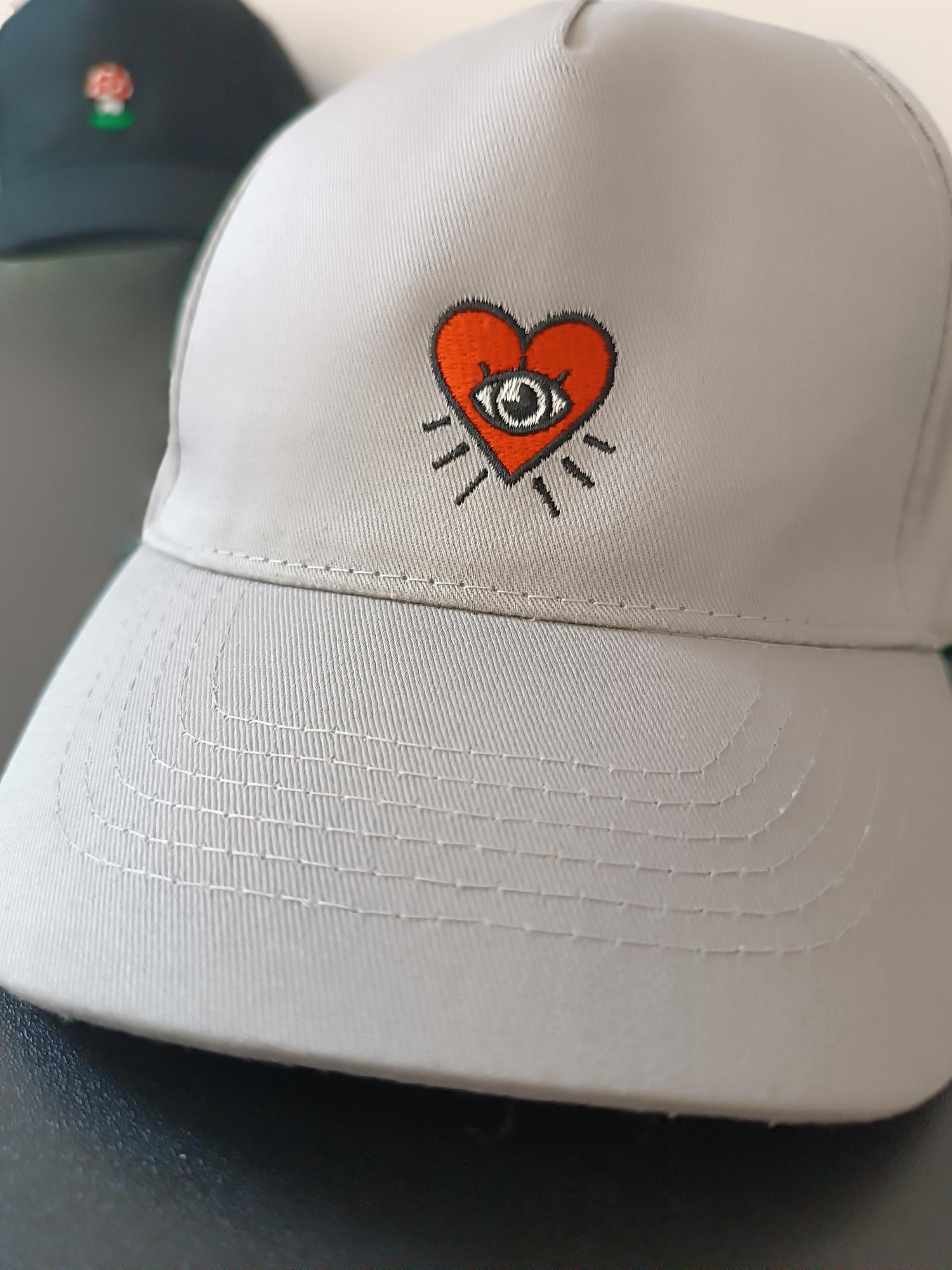 Kepurė su snapeliu ''Grybukas/musmirė, bitelė, širdelė''