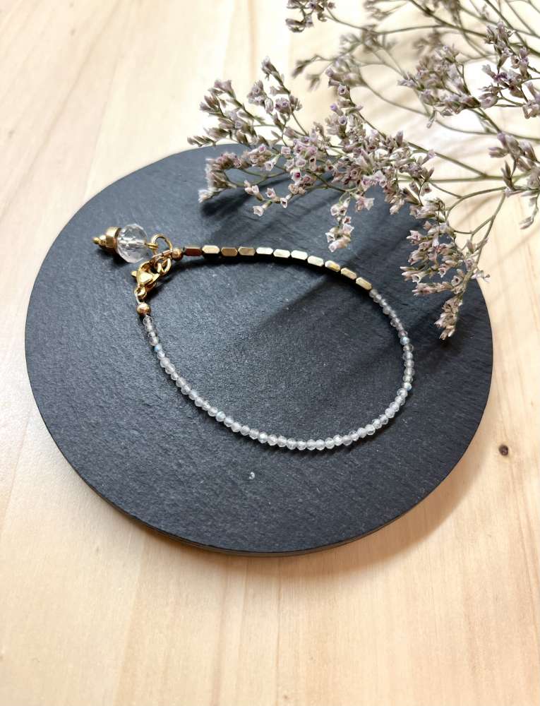 Minimalistinė apyrankė