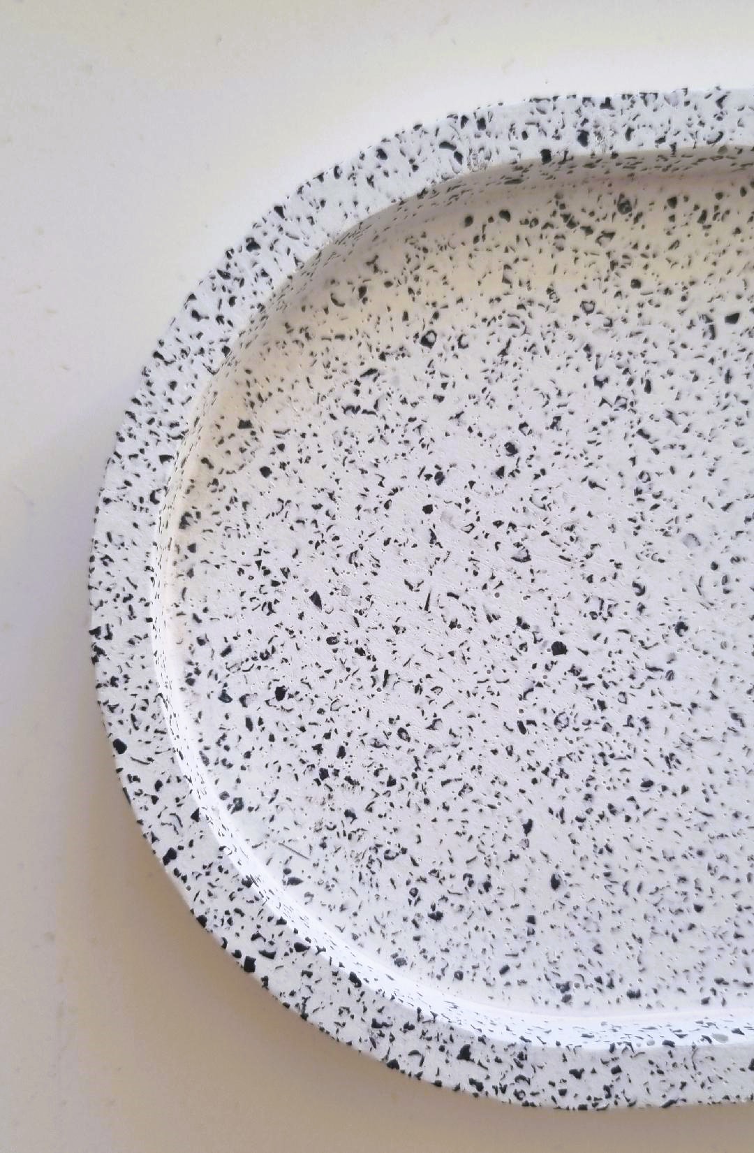 Ovalių padėkliukų rinkinys „Terrazzo“