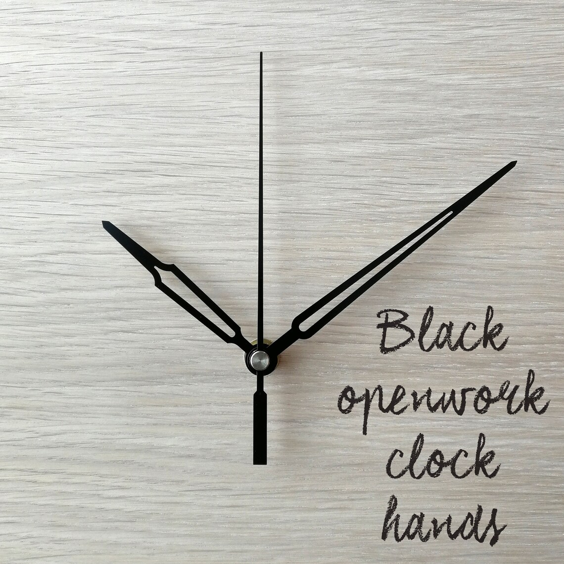 Sieninis ąžuolo faneruotės laikrodis CUBIC GREY