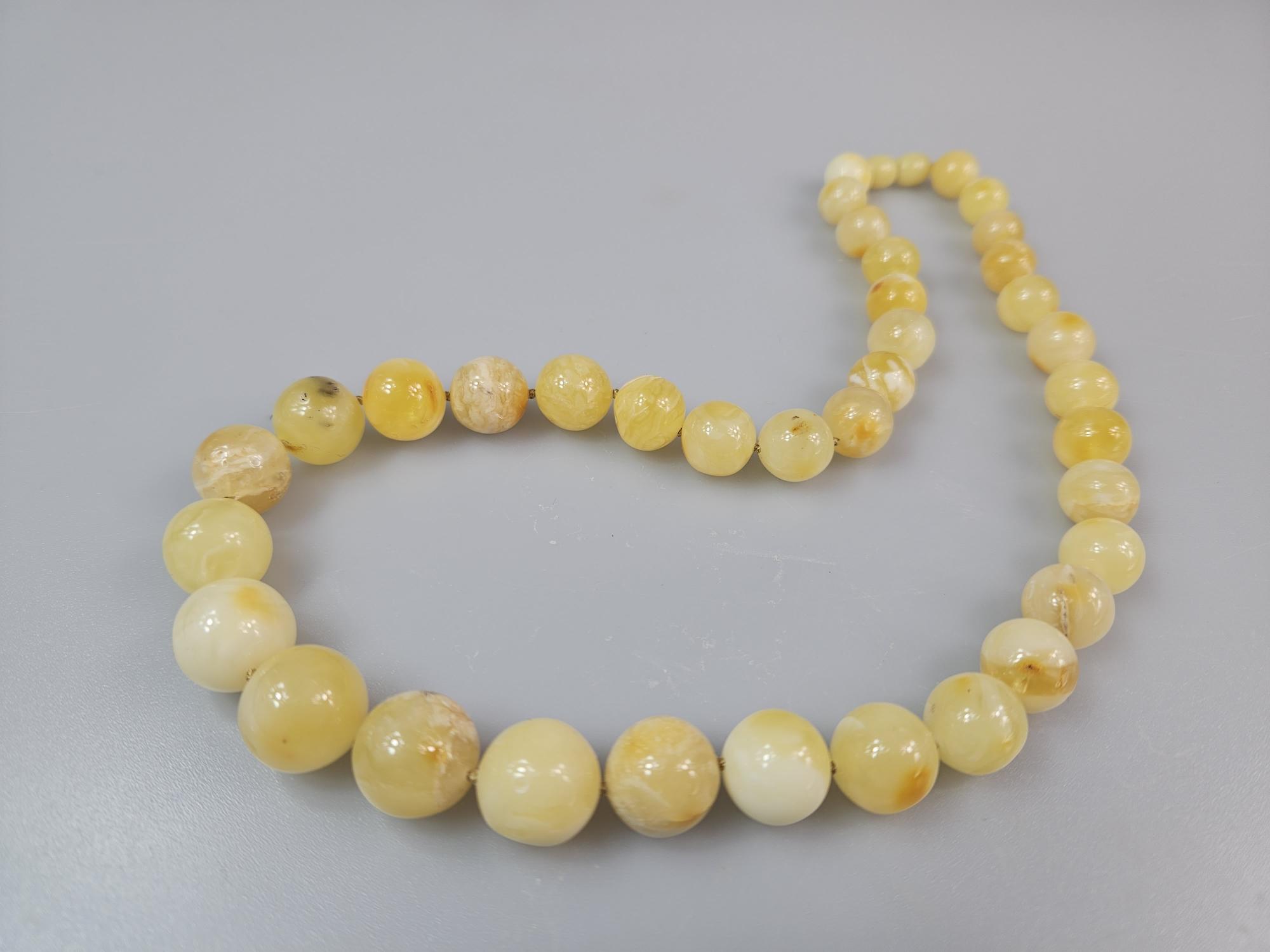 Balto Gintaro karoliai Apvalūs gintariniai karoliai White round Baltic Amber beaded Necklace