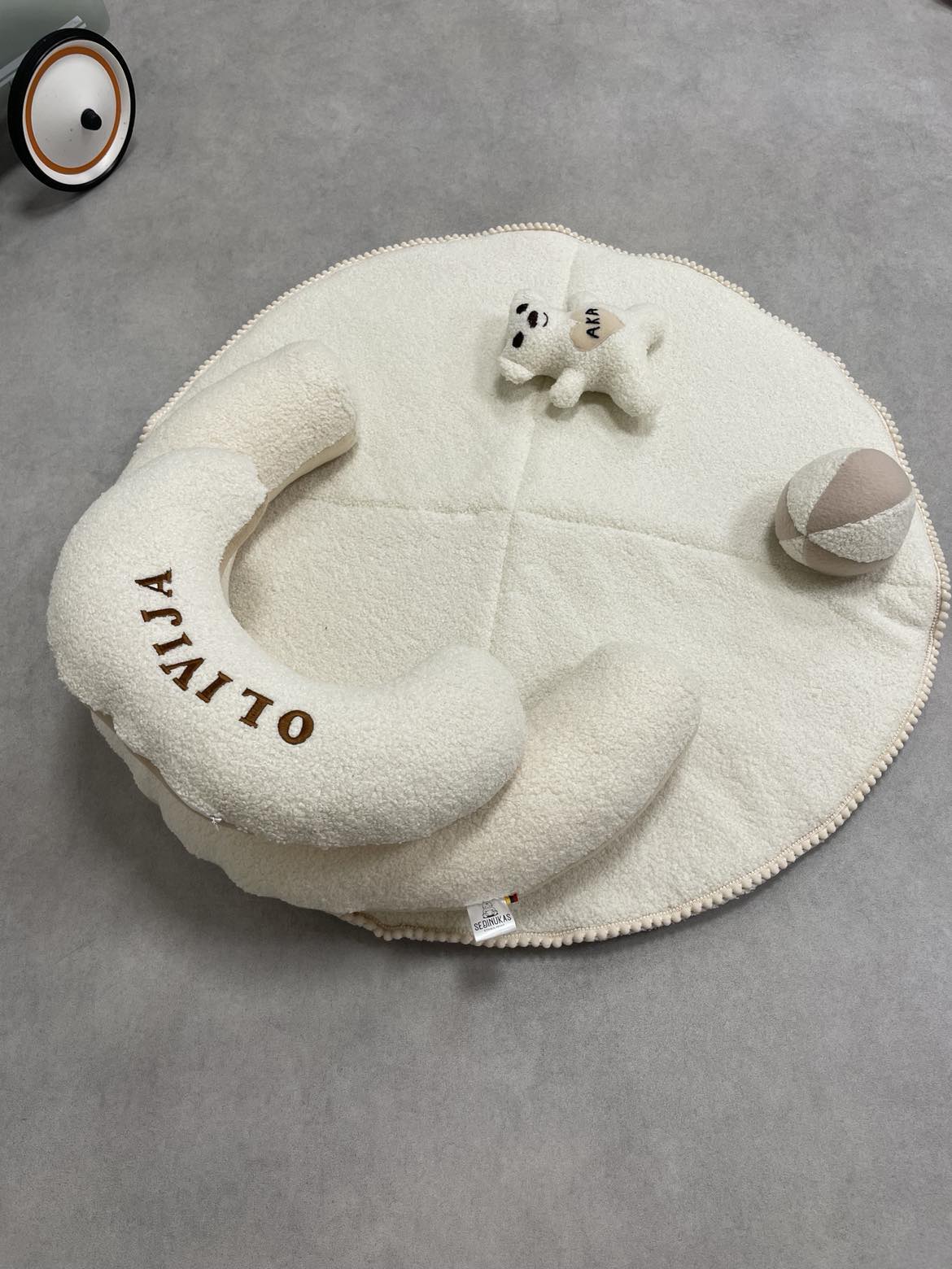 SĖDINUKAS mini su apvaliu kilimėliu,,TEDDY baltoji meškutė,,