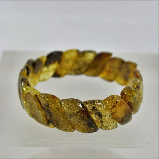 Gintarinė apyrankė moterims - AB0067