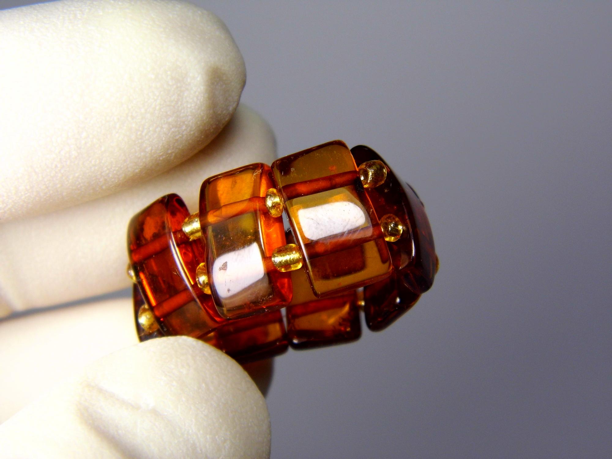 Gintarinis žiedas ant gumytės. Dydis 17.5mm. Žiedas su gintaru. Rudo skaidraus konjako gintaro žiedas. Natūralus Baltijos gintaras. 0412