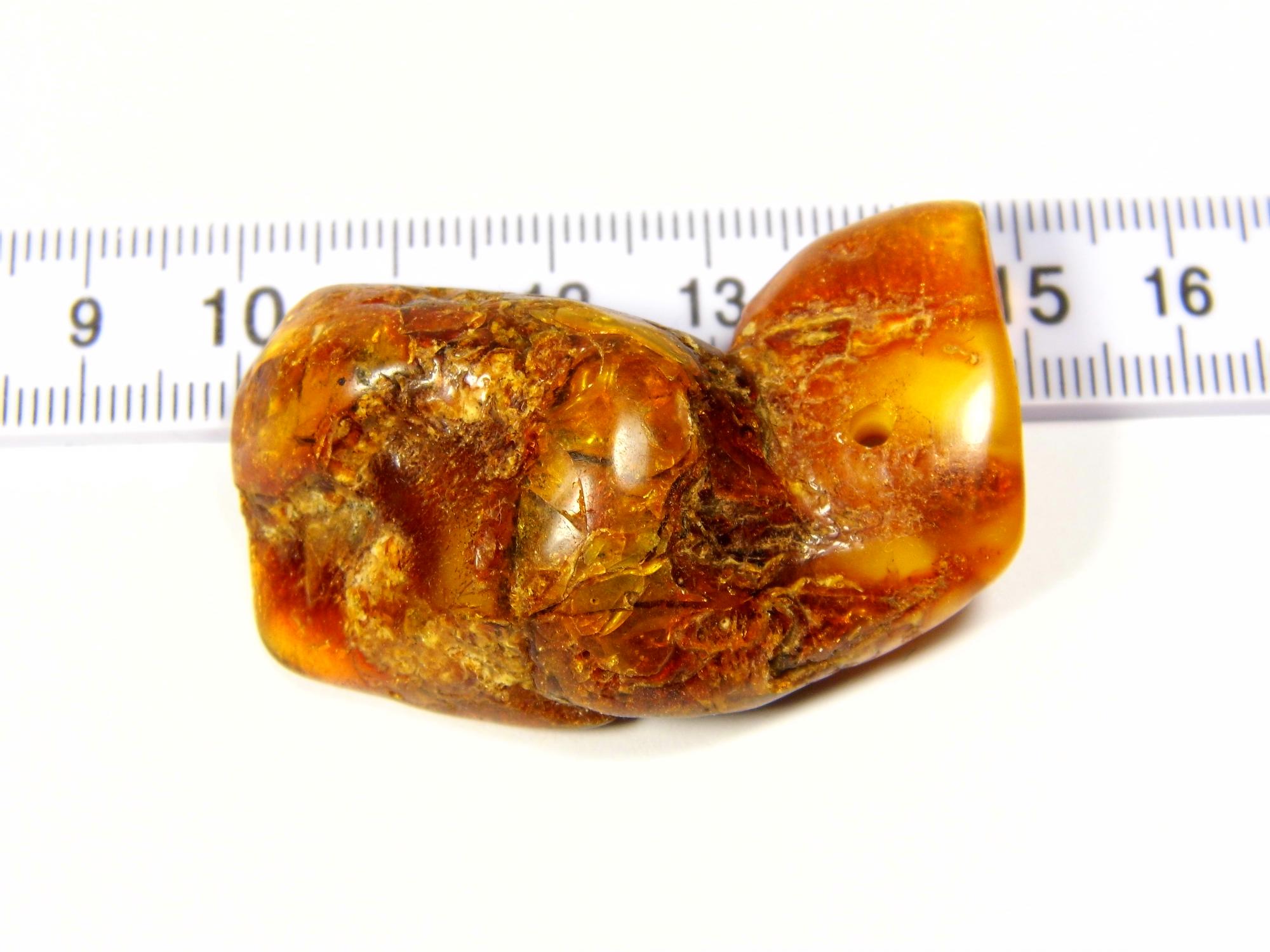 Gintarinis pakabukas amuletas su skyle. 11gr. rudo gintaro pakabukas. Gintarinis pakabukas. Natūralus Baltijos gintaras. 0435
