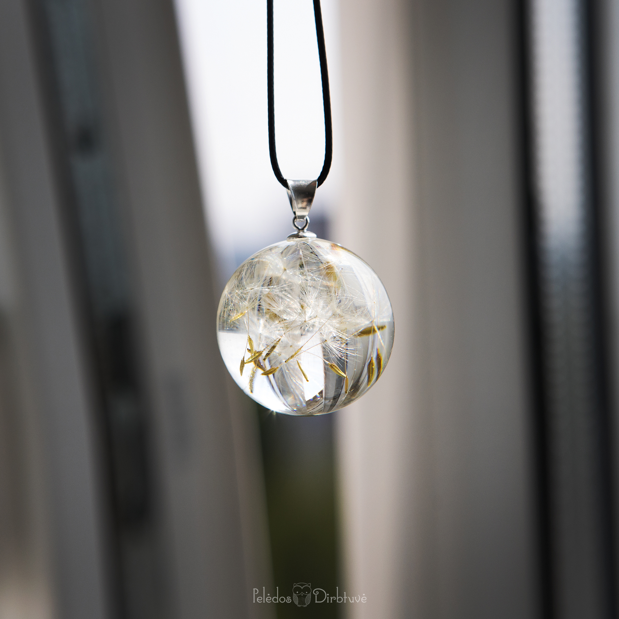 Pakabukas-burbulas su pūkais „Pūkai“ (30mm)
