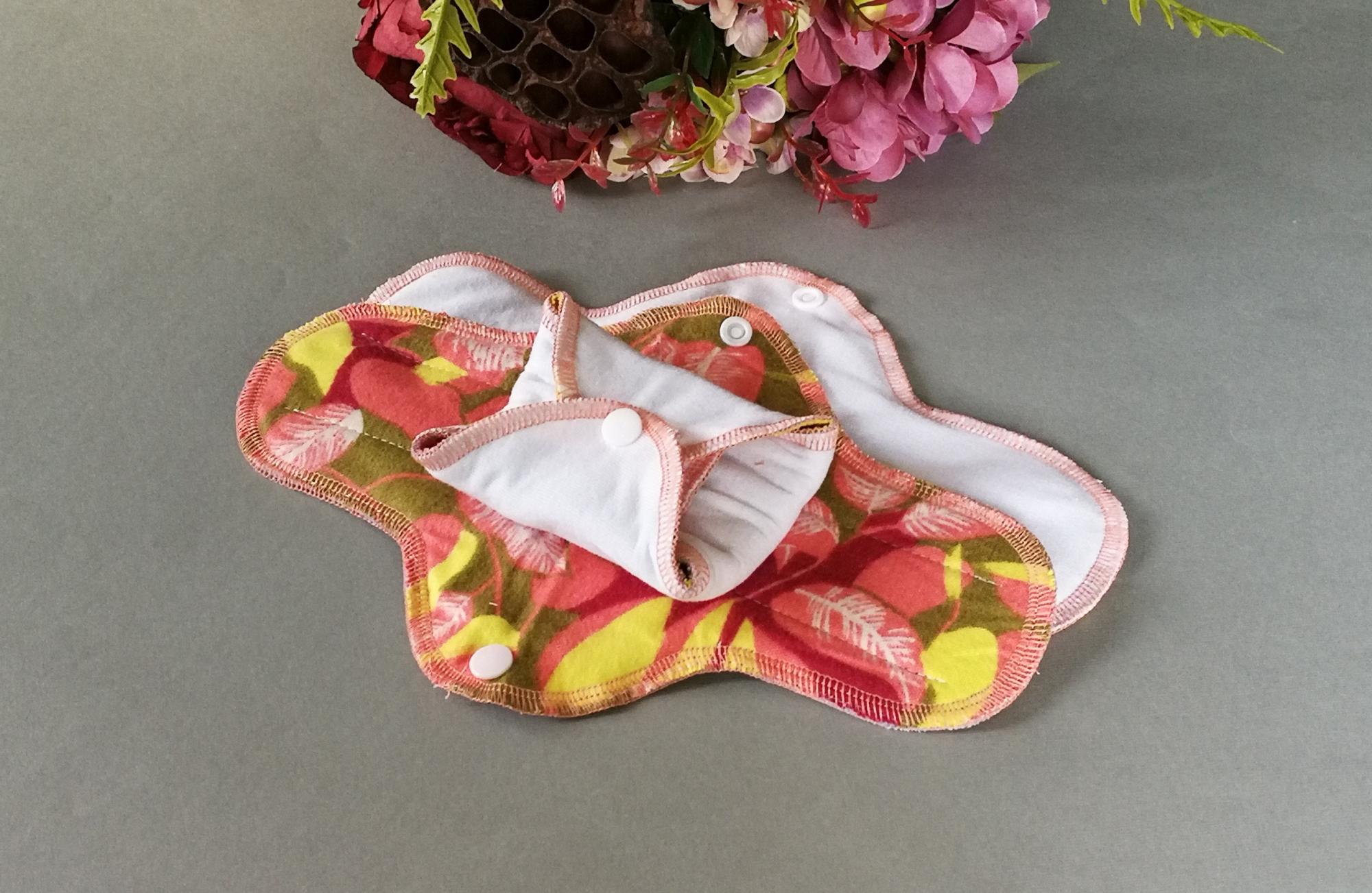 Daugkartiniai įklotai menstruacijoms „Lapai“