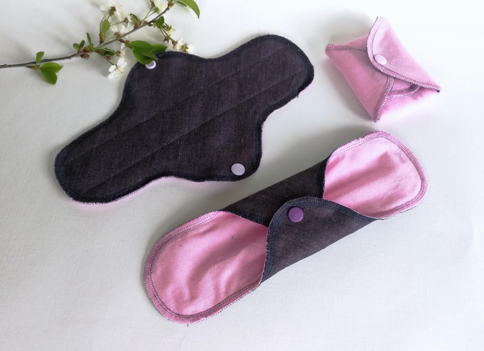 Tamsiai violetinio lino daugkartiniai įklotai