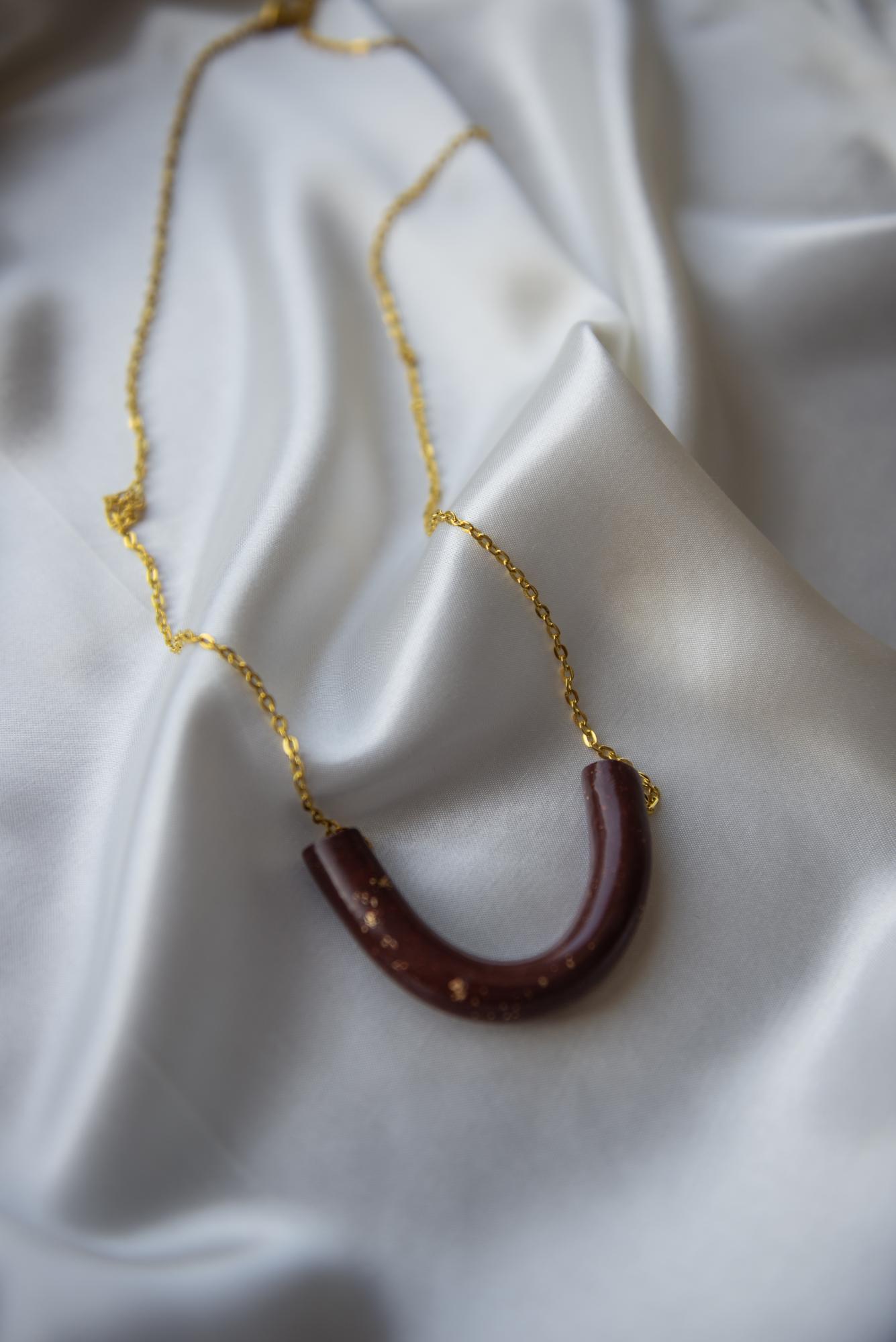 Kaklo papuošalas ,,Elegancija"