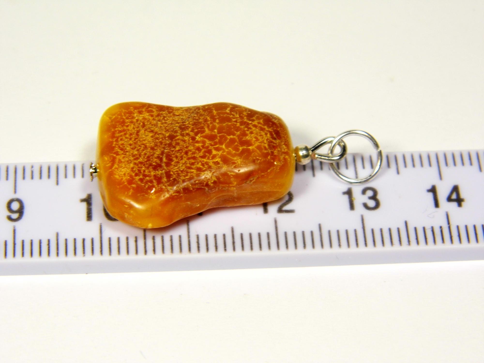 Gintarinis pakabukas. Natūralus rudas Baltijos gintaras. Baltijos gintaro pakabukas. Tikro gintaro pakabukas. 0490
