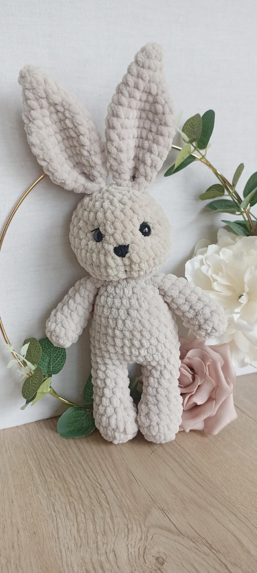 Nerti pliušiniai zuikučiai su šortukais arba sijonėliu ~30cm. Kalėdinė Gimtadienio, palankynų, krikštynų, naujagimio dovana..