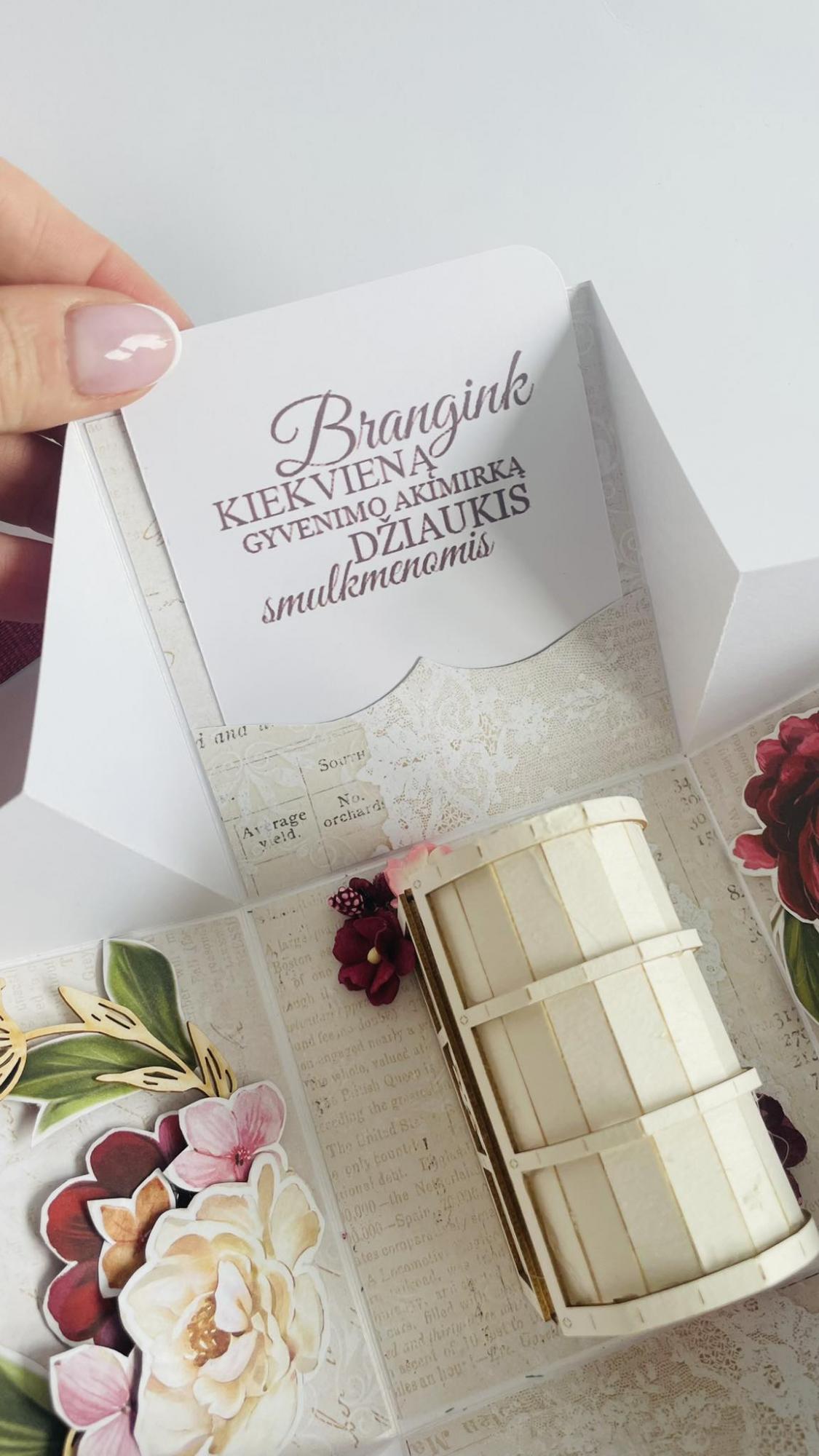 Vienetinė išsiskleidžianti dėžutė vestuvių, jubiliejaus, gimtadienio proga