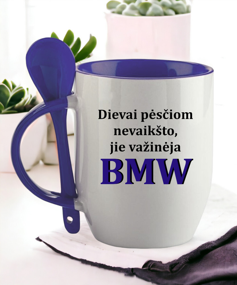 Puodelis su šaukšteliu „Dievai pėščiom nevaikšto BMW“