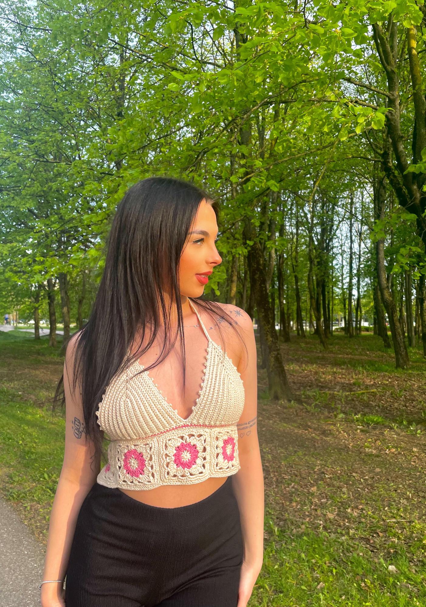 Crop top rankų darbo trumpa palaidinė
