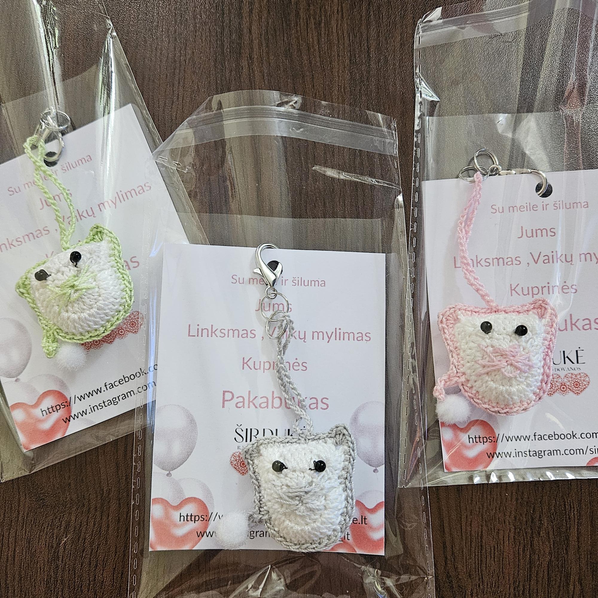 Katinukas- Kuprinės pakabukas - atšvaitas vaikams