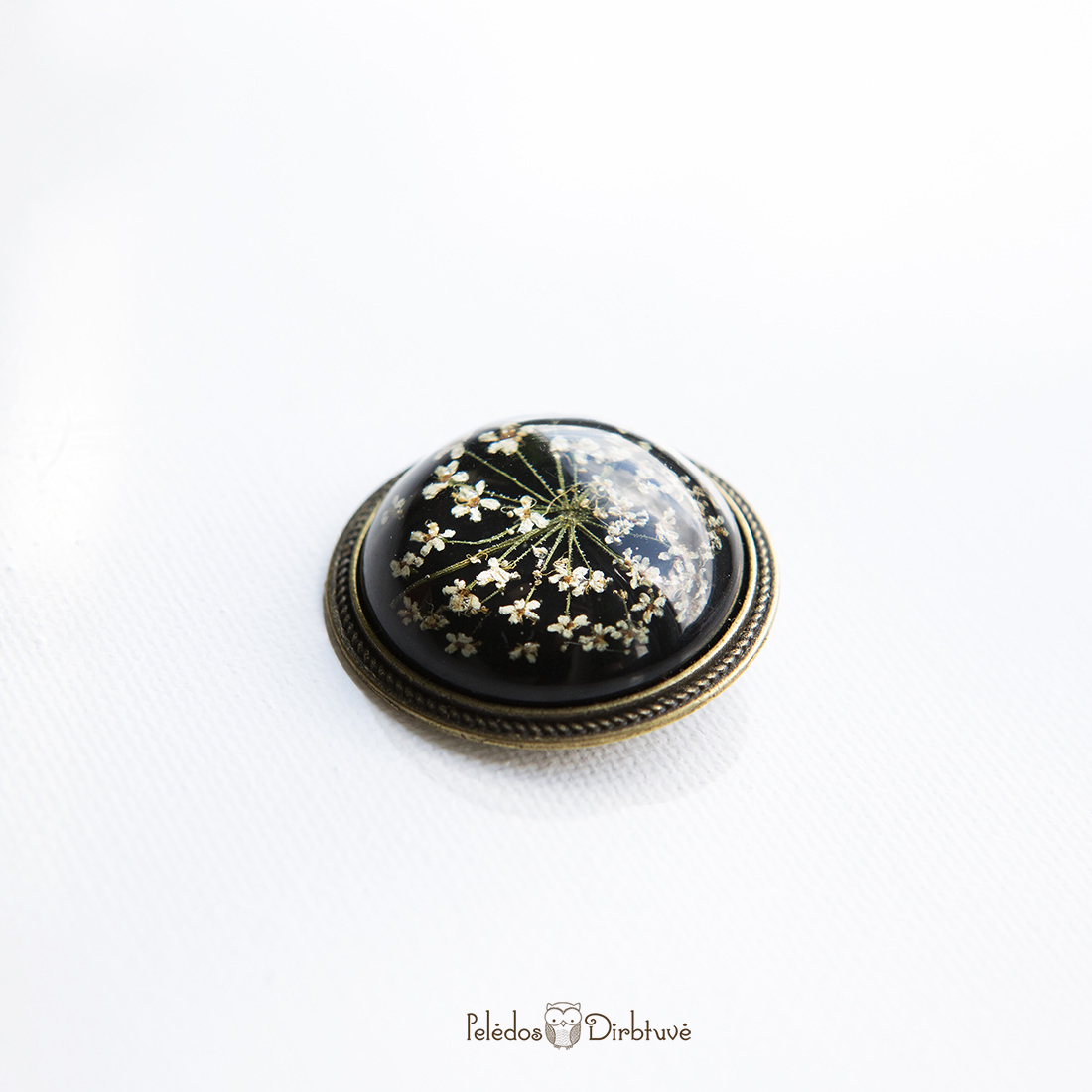 Vintažinio stiliaus sagė su gėlių nėriniais „Black Queen“ (37mm)