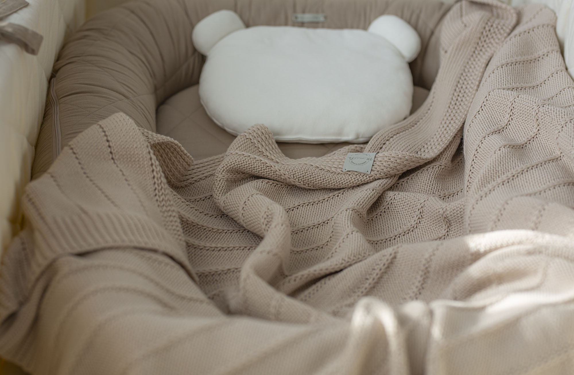 Merino vilnos pledukas „Minimalistinis smėlio“