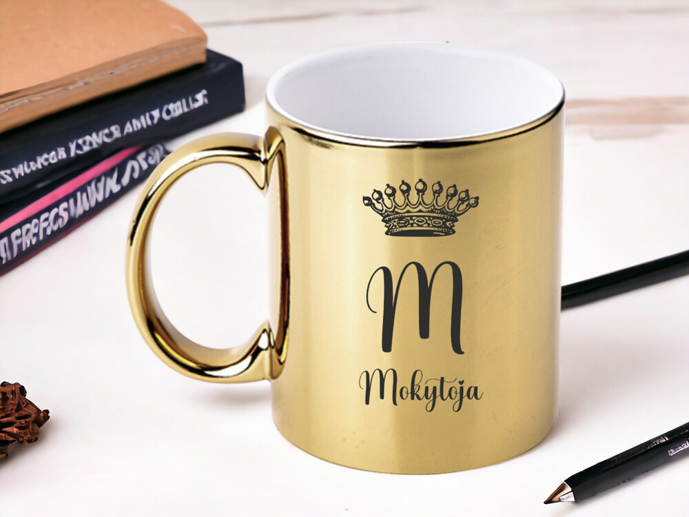 Aukso spalvos veidrodinis puodelis „M Mokytoja“