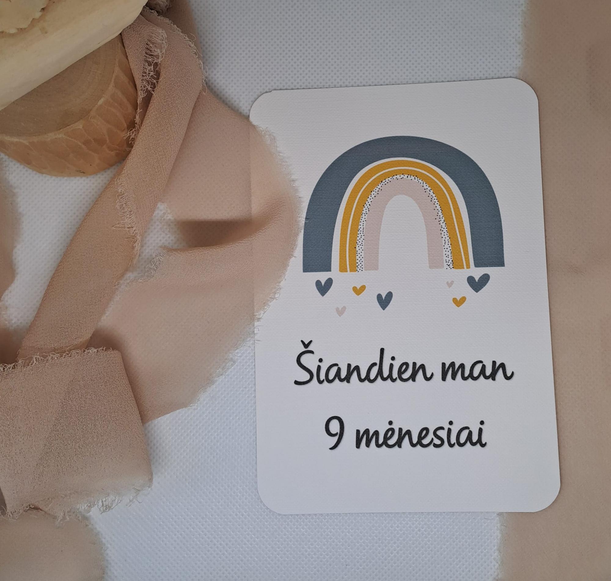 Mėnesių kortelės naujagimiui