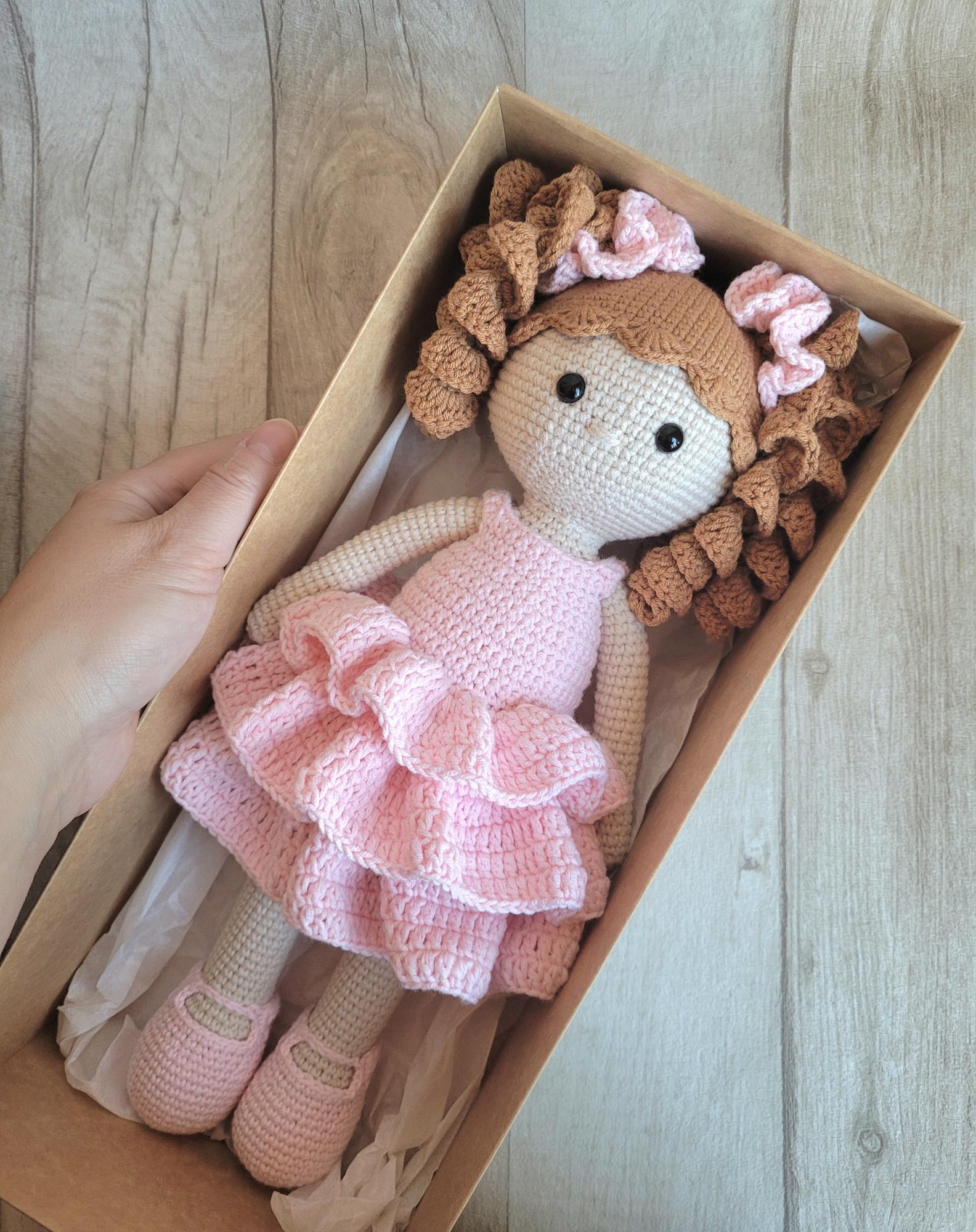Nerta lėlė. 35 cm ūgio. Dovana mergaitei
