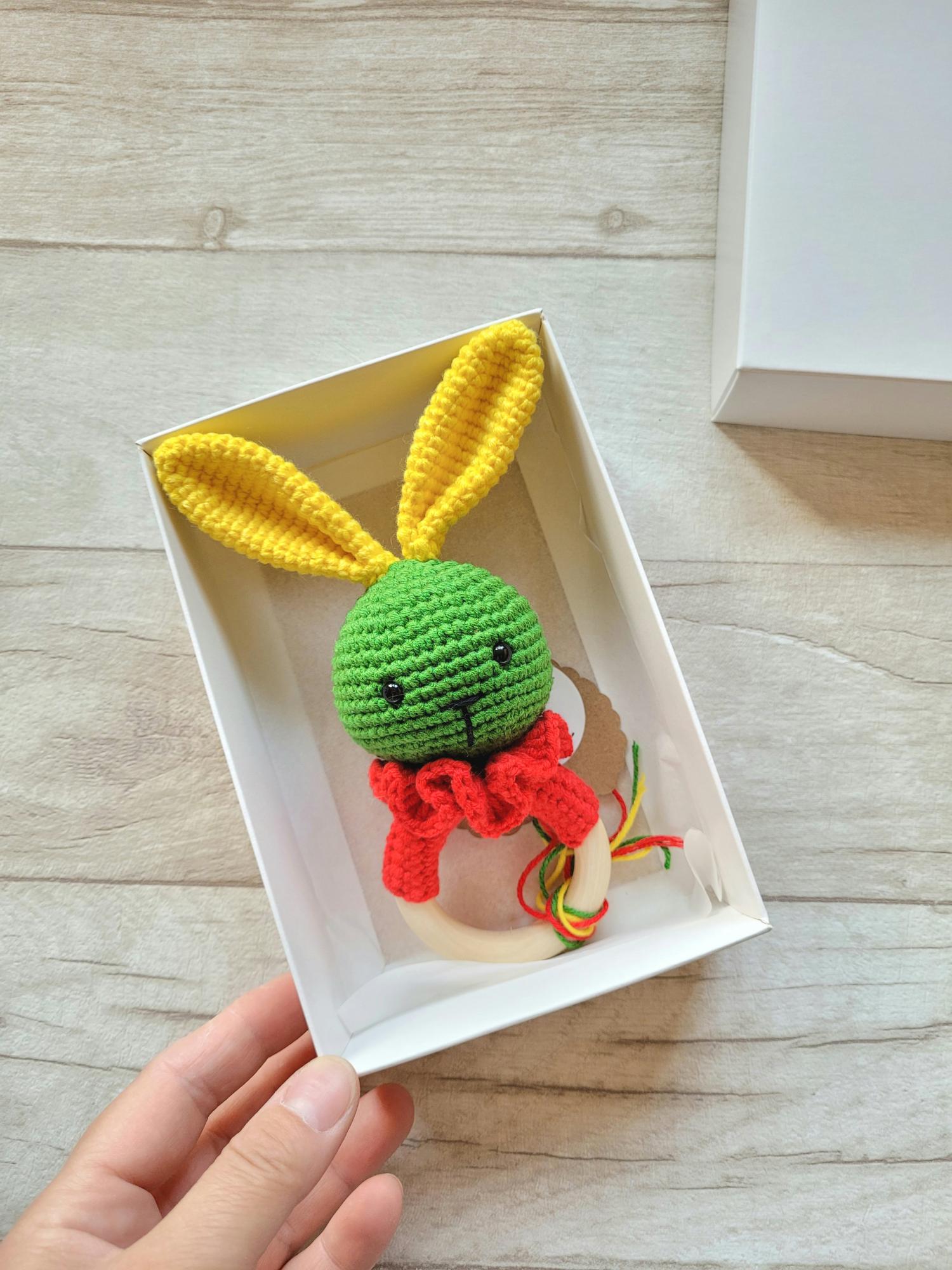 Kramtukas barškutis. Dovana naujagimiui