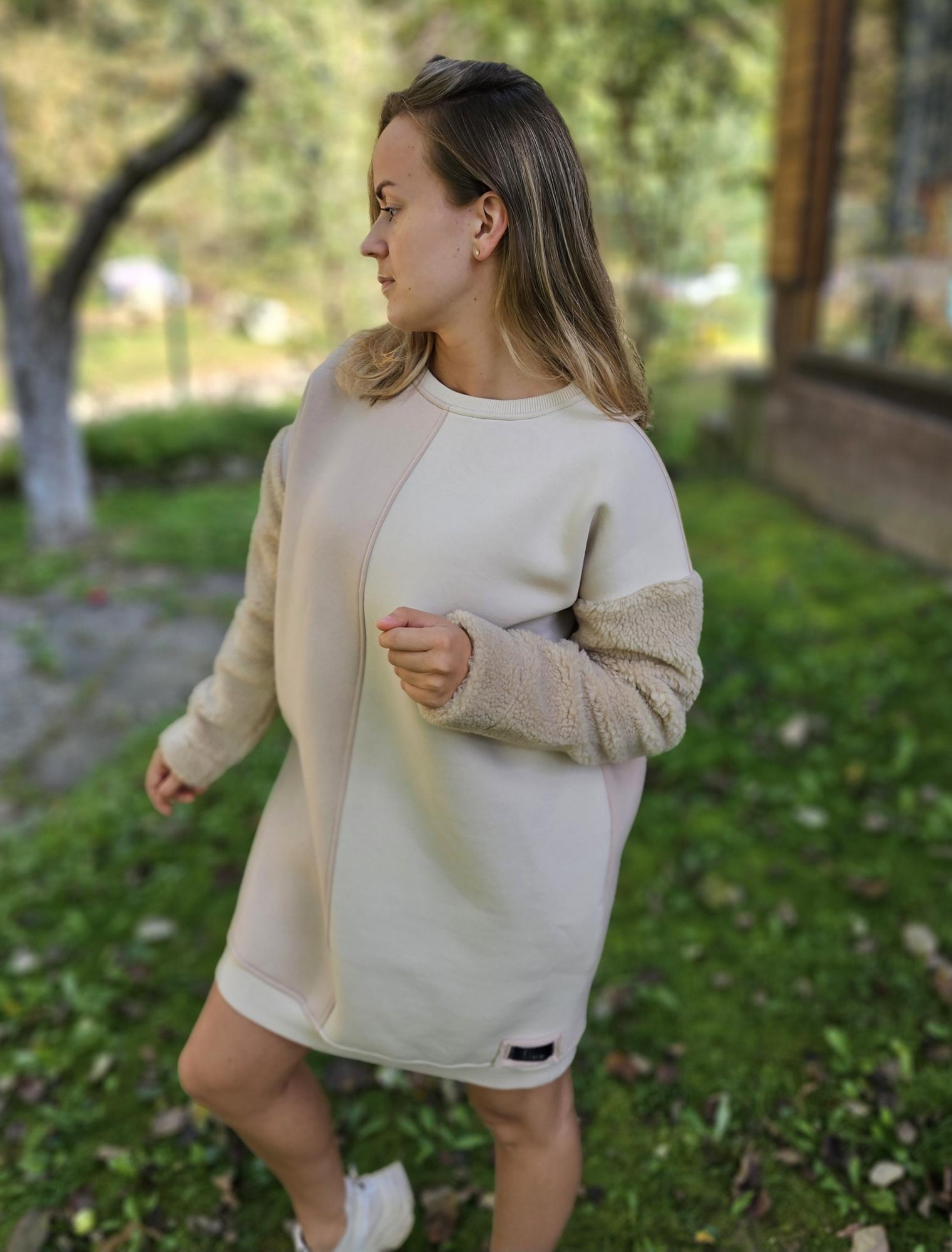 Stilingas išskirtinis ir vienetinis ilgas džemperis