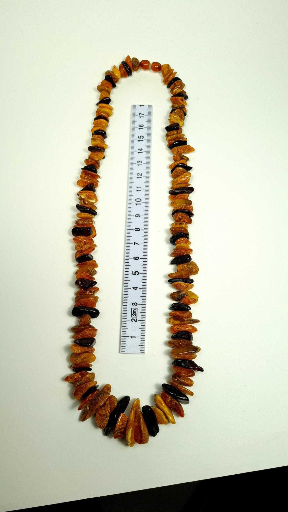 Gintariniai karoliai 55cm ilgio. Spalvoti gintaro karoliai. 0555