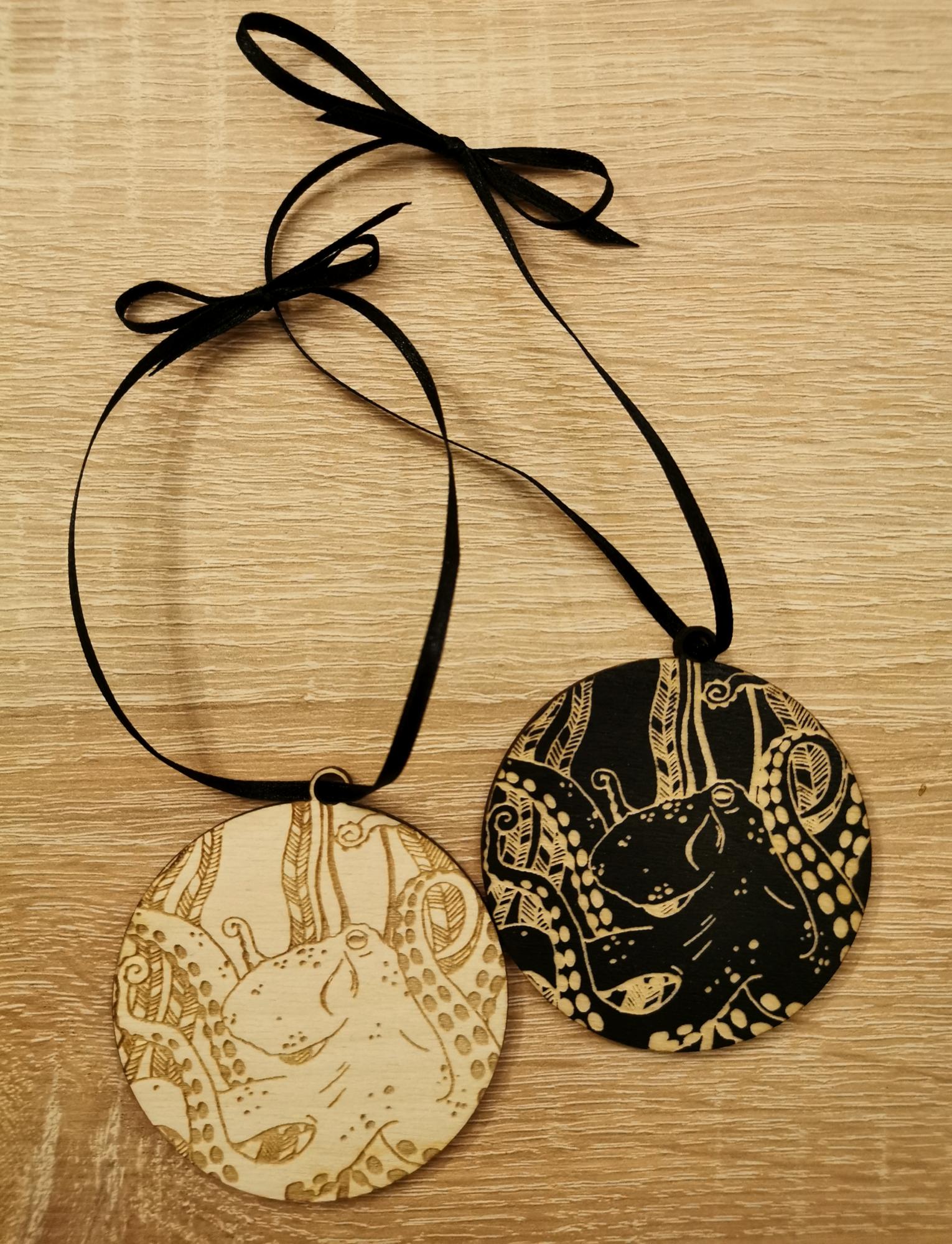 Medinė Kalėdų eglutės dekoracija Aštuonkojis (2 - 8 vnt.)
