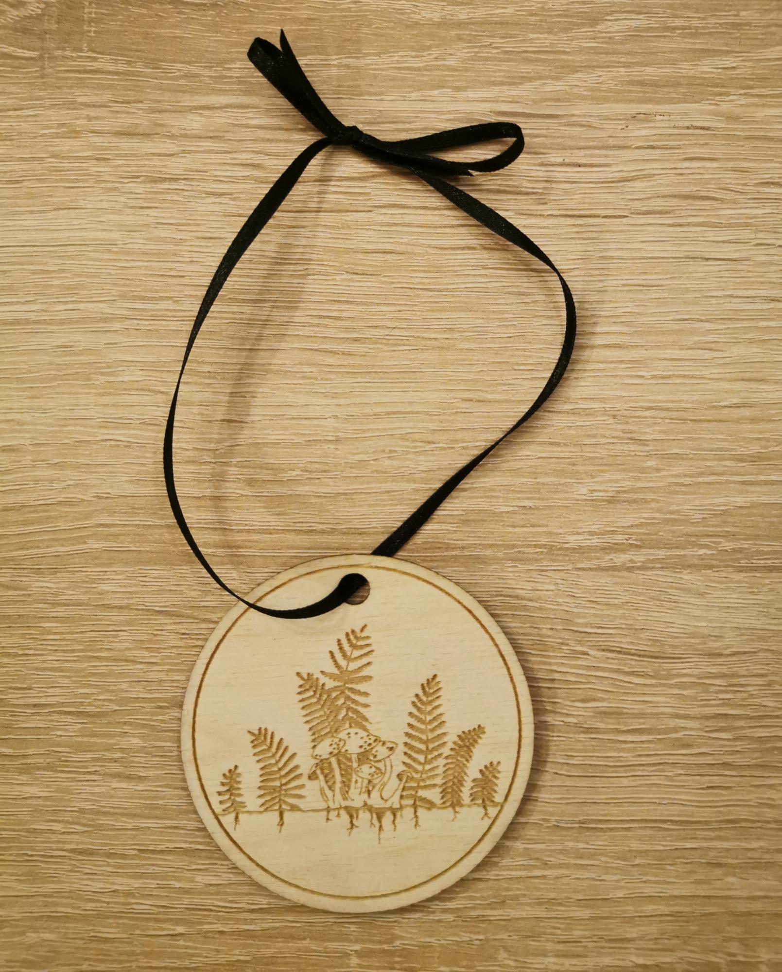 Medinė Kalėdų eglutės dekoracija Grybai (2 - 8 vnt.)