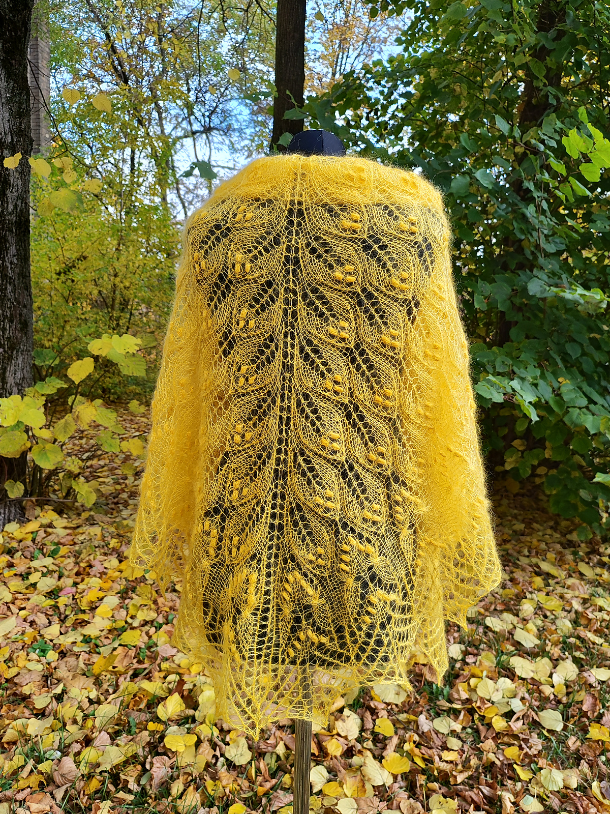 Geltona skara, rankomis megzta skara, saulėgrąžų geltonumo skraistė, puiki dovana