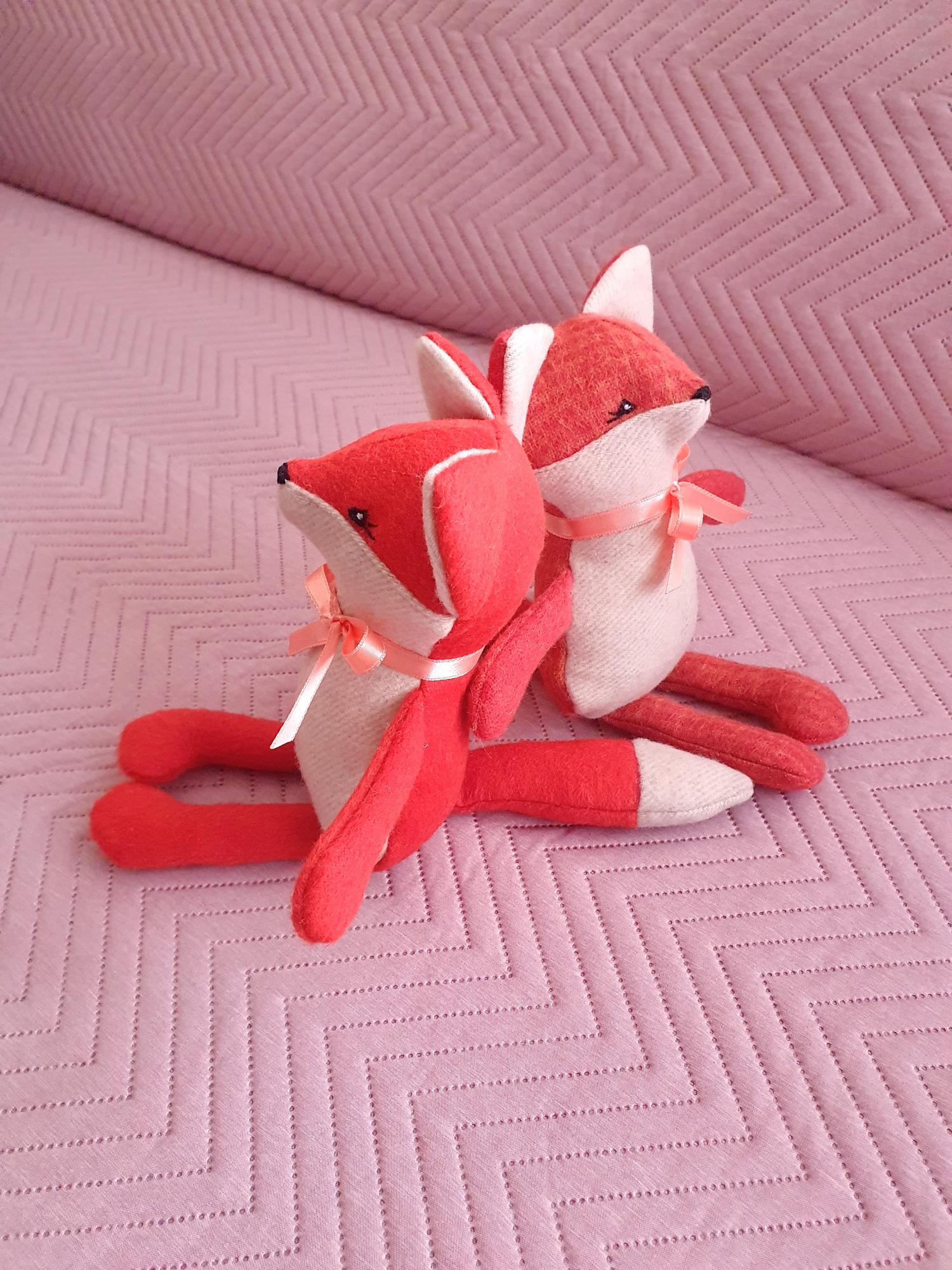 Lapė rankų darbo siuvimo, ūgis 28 cm