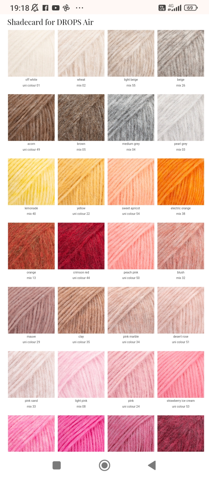 Rankomis megztas gaubtas ir pirštinės iš Alpakos su merino vilna.
