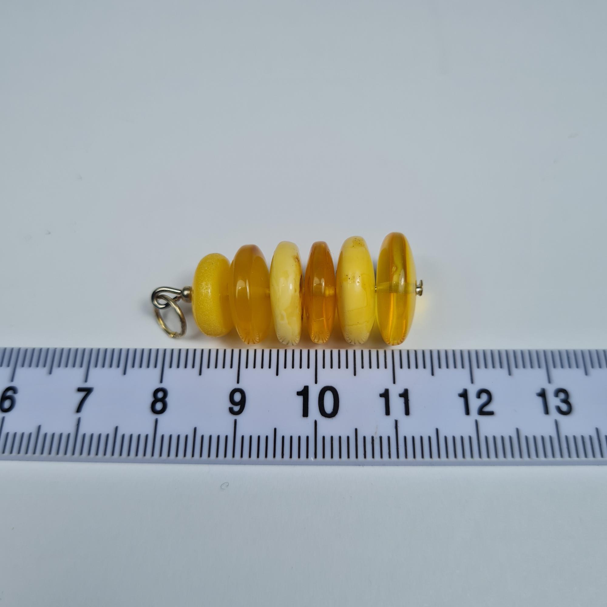 Gintarinis pakabukas. Natūralus Baltijos gintaras. Baltijos gintaro pakabukas. Tikro gintaro pakabukas. 0572