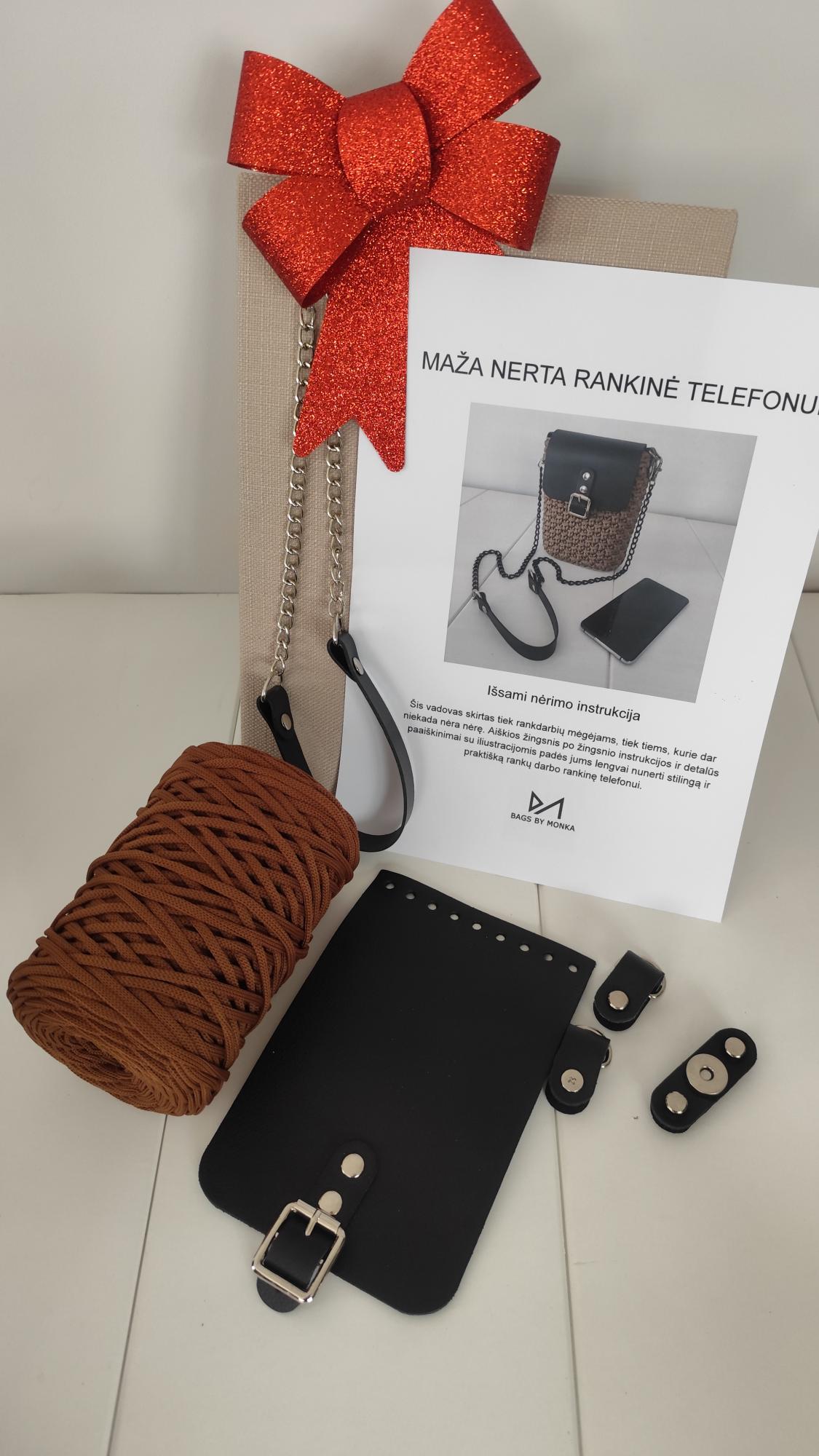 Rankinės nėrimo rinkinys
